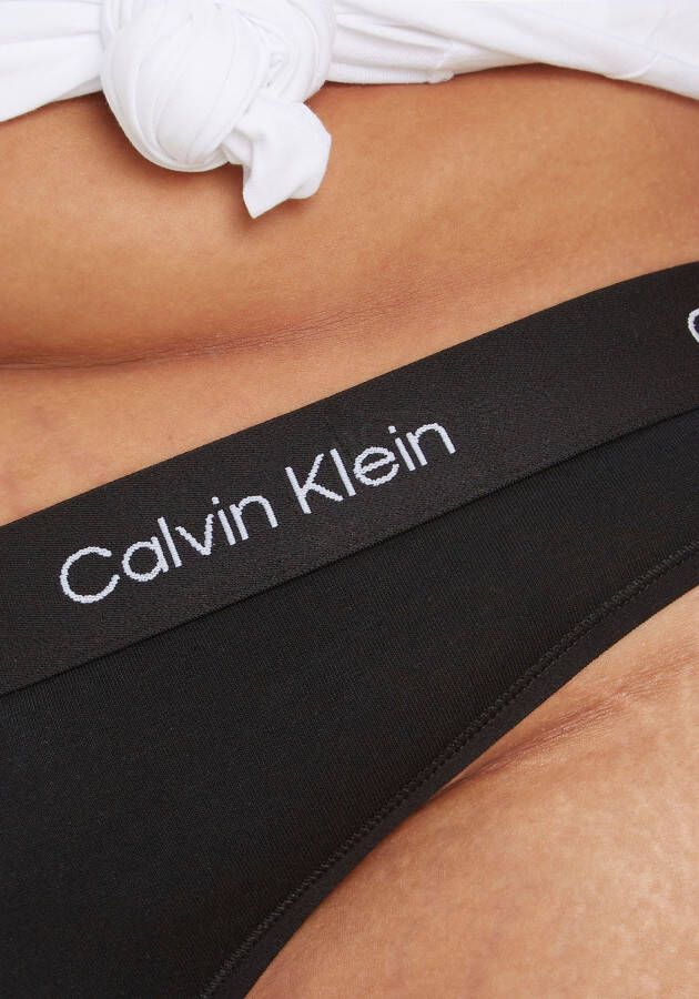 Calvin Klein T-string MODERN THONG (FF) in plus-size-maten