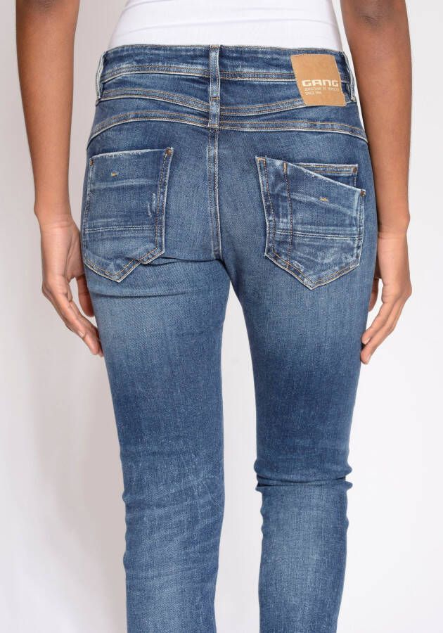 GANG Relax fit jeans 94AMELIE met dubbel juk en diepe zakken op de achterkant