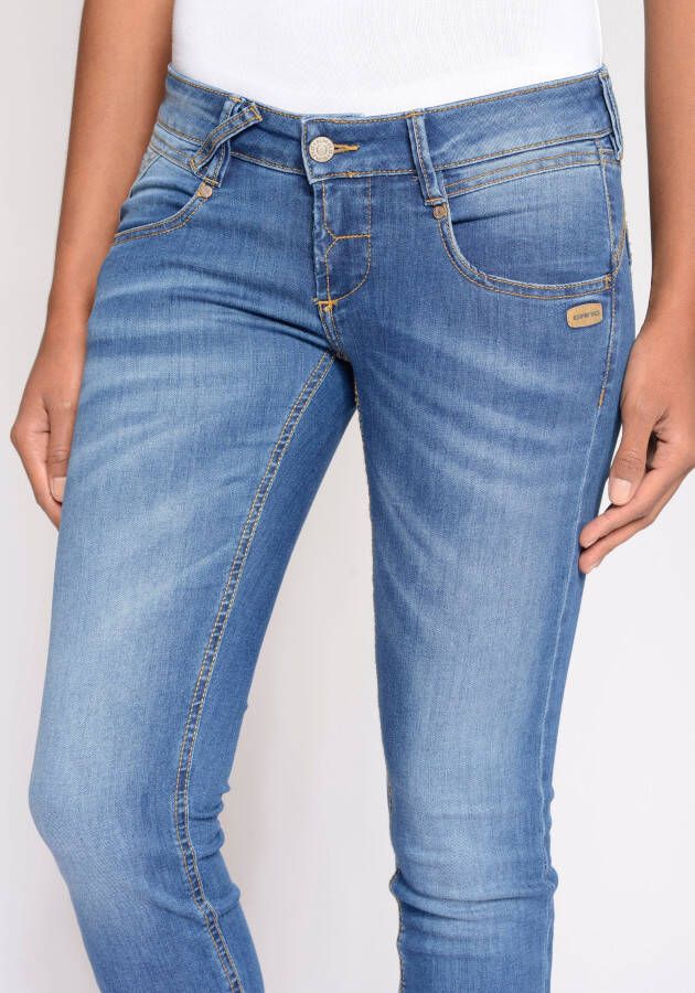 GANG Skinny fit jeans 94NENA met coole used-effecten