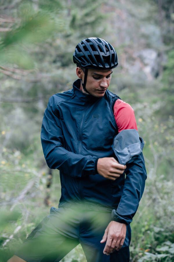 Gonso Fietsjack VATTARO Extra licht en 100% winddicht met afritsbare mouwen