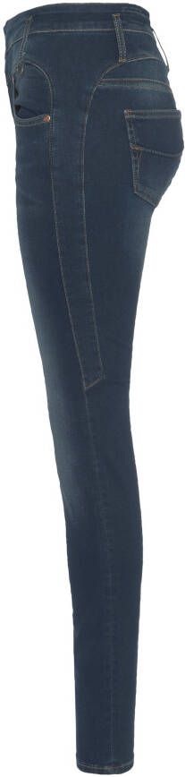 Herrlicher Slim fit jeans SHARP SLIM REUSED DENIM Aanhoudende topkwaliteit bevat gerecycled materiaal