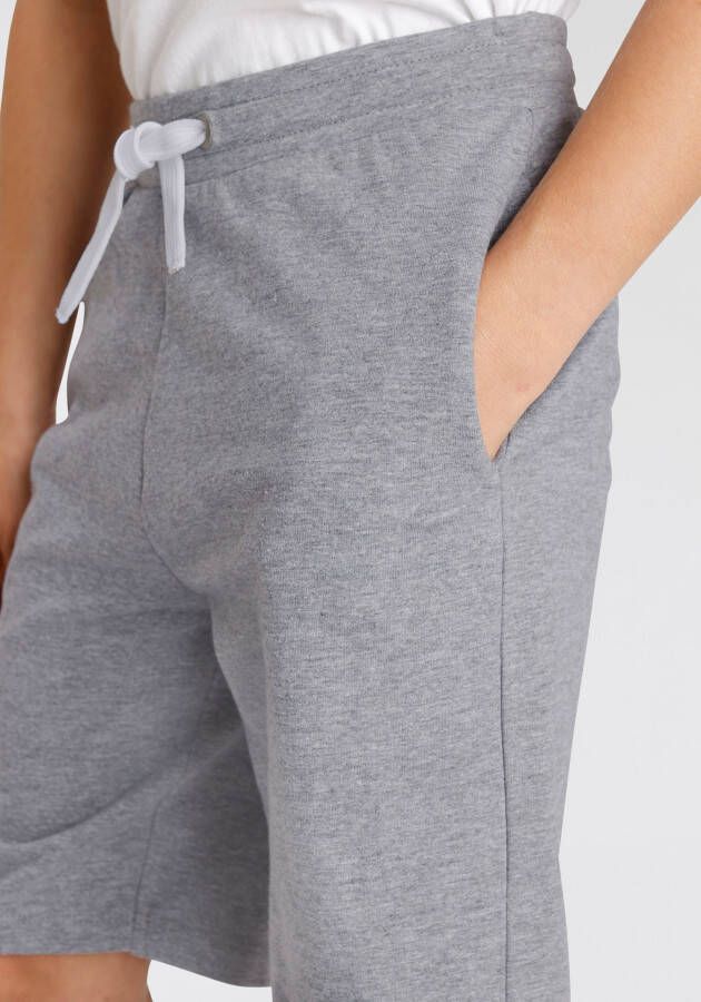 KIDSWORLD Sweatshort 2-pack sweat bermuda s in must-have kleuren (set 2-delig)