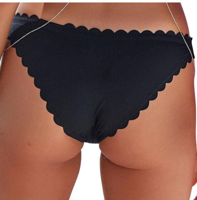 Lascana Bikinibroekje Scallop in strak brazilian model