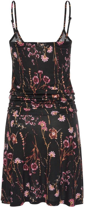 Lascana Strandjurk met bloemenprint nauwsluitende zomerjurk jersey jurk