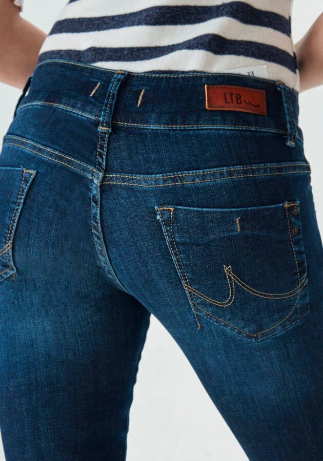 LTB Slim fit jeans MOLLY met dubbele knoopsluiting & stretch