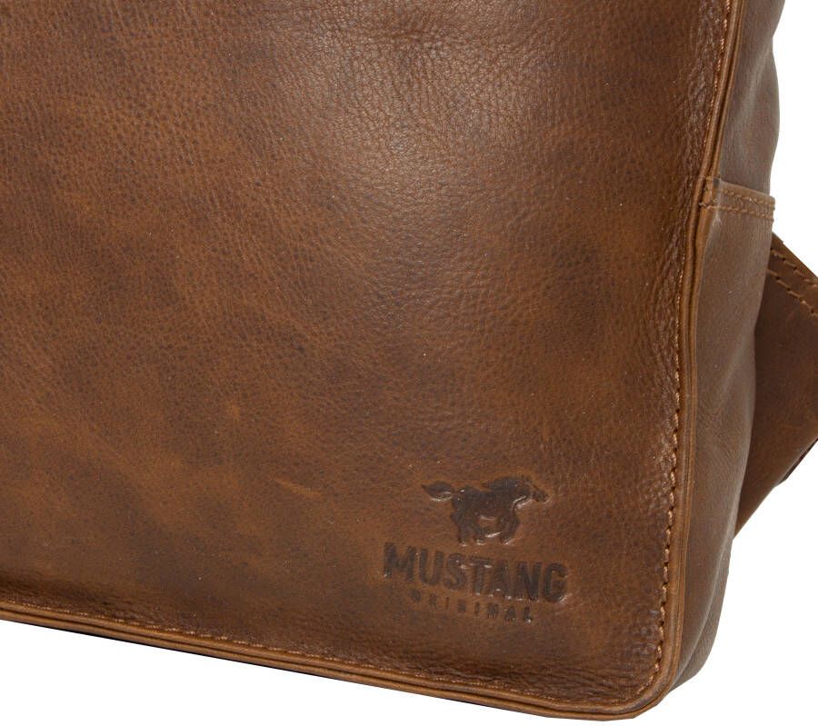 Mustang Rugzak Memphis backpack flap
