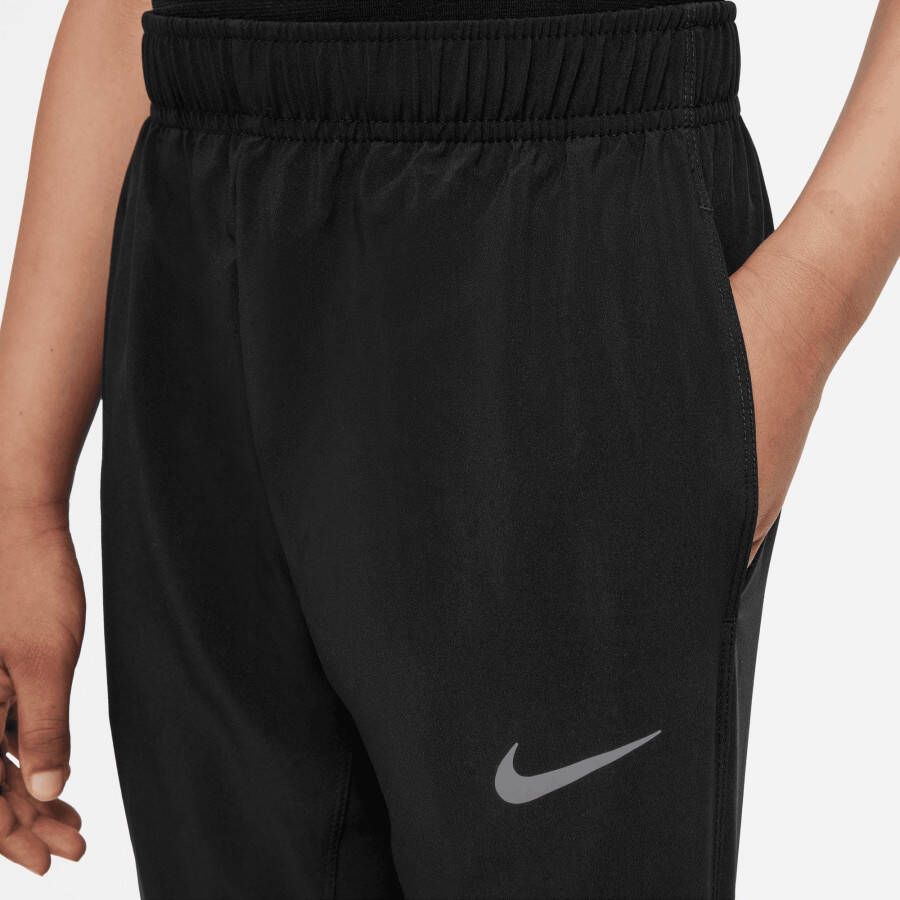 Nike Joggingbroek DRI-FIT BIG KIDS' (BOYS') WOVEN TRAINING PANTS