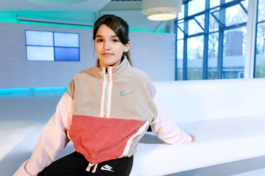 Nike Sportswear Sweatshirt Big Kids' (Girls') Long-Sleeve Top