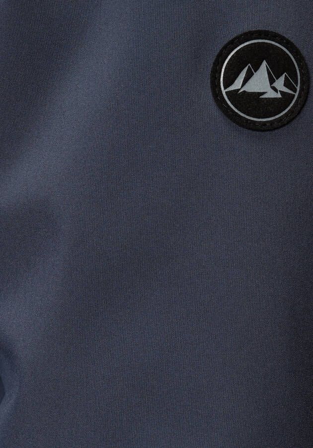 Polarino Winterjack voor koude temperaturen van softshell met capuchon veel zakken