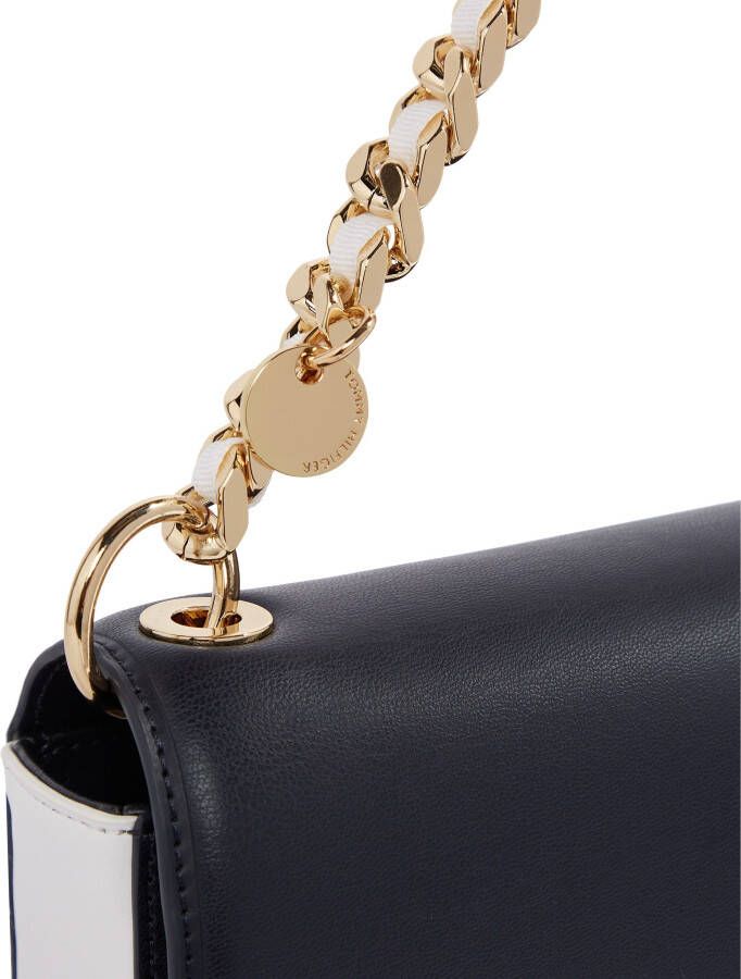 Tommy Hilfiger Schoudertas TH CHIC SADDLE BAG CB met decoratieve hanger
