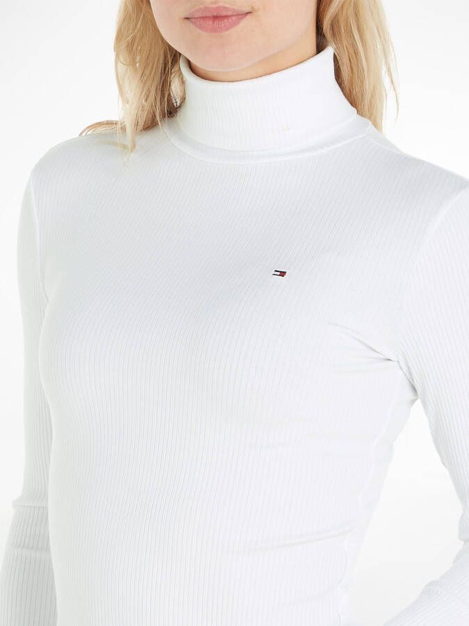 Tommy Hilfiger Shirt met lange mouwen SLIM 5X2 RIB ROLL-NK LS met een stijlvol logoborduursel op borsthoogte