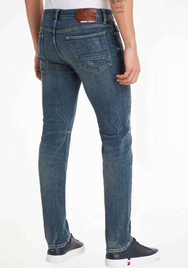 Tommy Hilfiger Slim fit jeans SLIM BLEECKER PSTR 5YR REPAIR in destroyed look