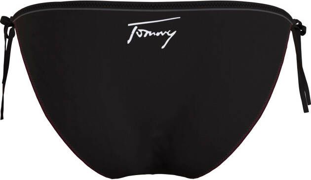 Tommy Hilfiger Swimwear Bikinibroekje TH CHEEKY STRING SIDE TIE met tommy hilfiger logo-opschrift