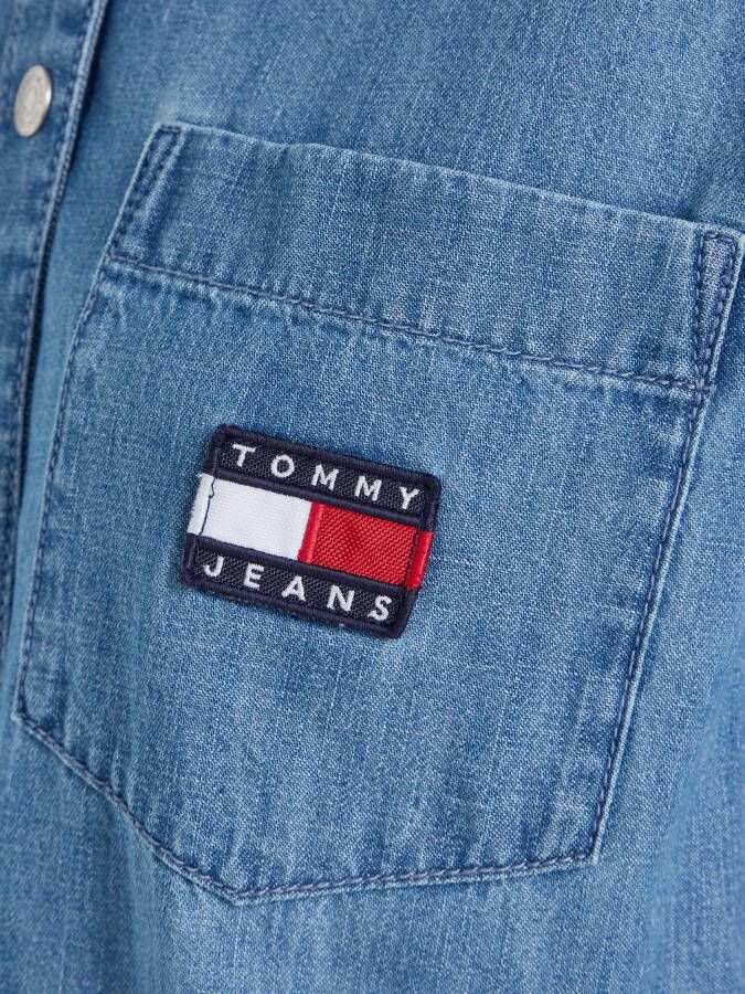 TOMMY JEANS blouse TJW CHAMBRAY BOYFRIEND SHIRT met een subtiele contrasterende band aan de binnenkant van de kraag