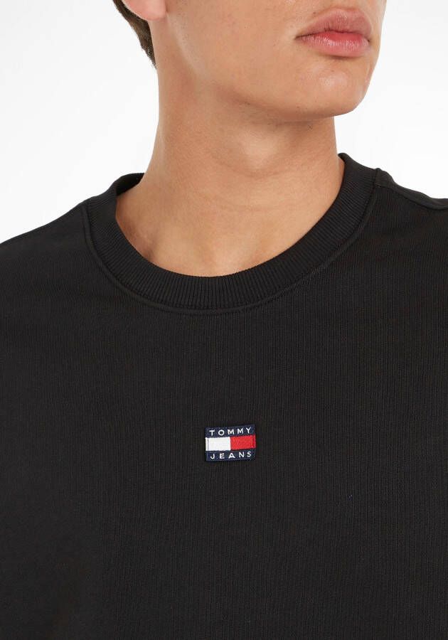 TOMMY JEANS Sweatshirt TJM RLX XS BADGE CREW met borduursel