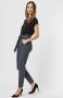 Vero Moda Tapered fit stoffen broek met strikceintuur model 'EVA' - Thumbnail 4
