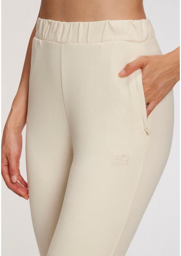 French Connection Loungebroek smalle sportieve vorm soepel vallend