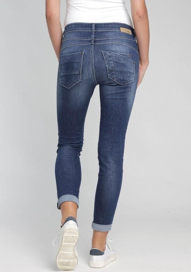 GANG Relax fit jeans 94AMELIE met used-effecten