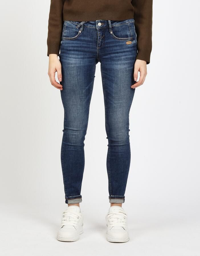 GANG Skinny fit jeans 94Nele met rond juk en driehoekige inzetstukken aan de zijkant voor een geweldig silhouet - Foto 6