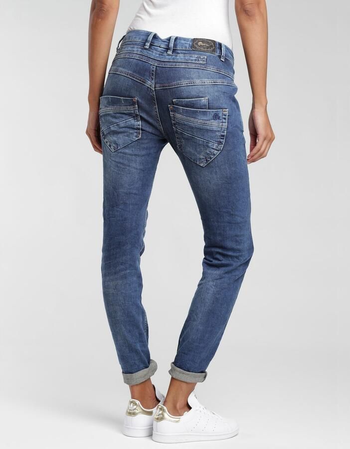 GANG Slim fit jeans 94Marge met bijzondere 4-knoopssluiting