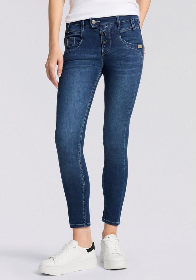 GANG Slim fit jeans 94Marge met bijzondere 4-knoopssluiting - Foto 8