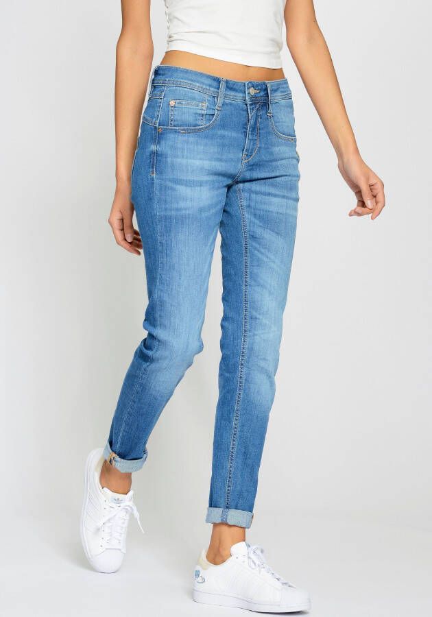 GANG Relax fit jeans 94AMELIE met schuine lage achterzakken