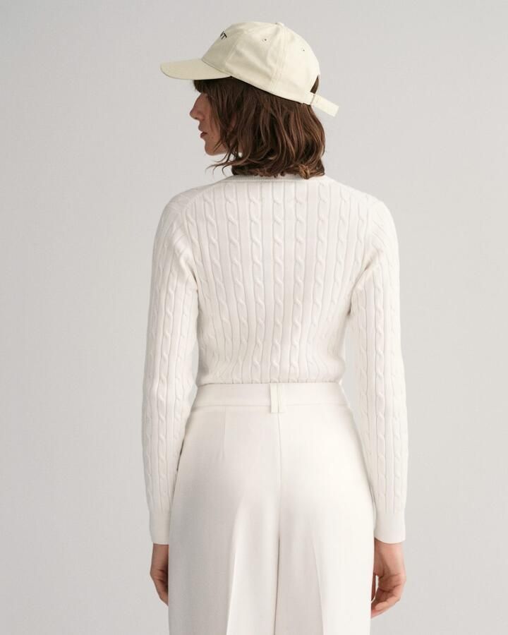 Gant Gebreide trui STRETCH COTTON CABLE V-NECK met logoborduursel op borsthoogte - Foto 4