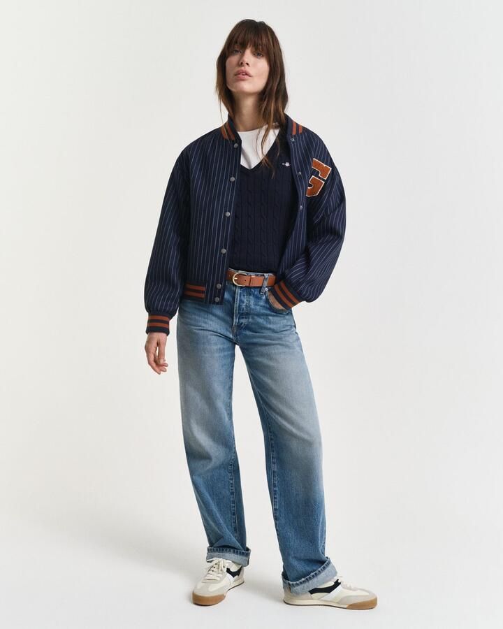 Gant Gebreide trui STRETCH COTTON CABLE V-NECK met logoborduursel op borsthoogte - Foto 5