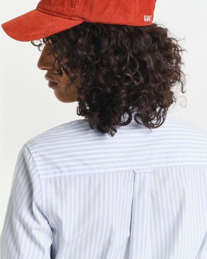 Gant Overhemdblouse REG POPLIN STRIPED SHIRT met een klein geborduurd logo op de borst - Foto 3