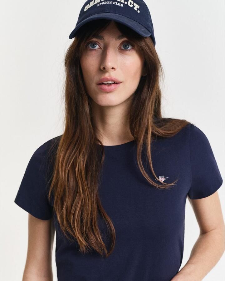 Gant T-shirt REG SHIELD KA T-SHIRT met een klein geborduurd wapenschild op de borst