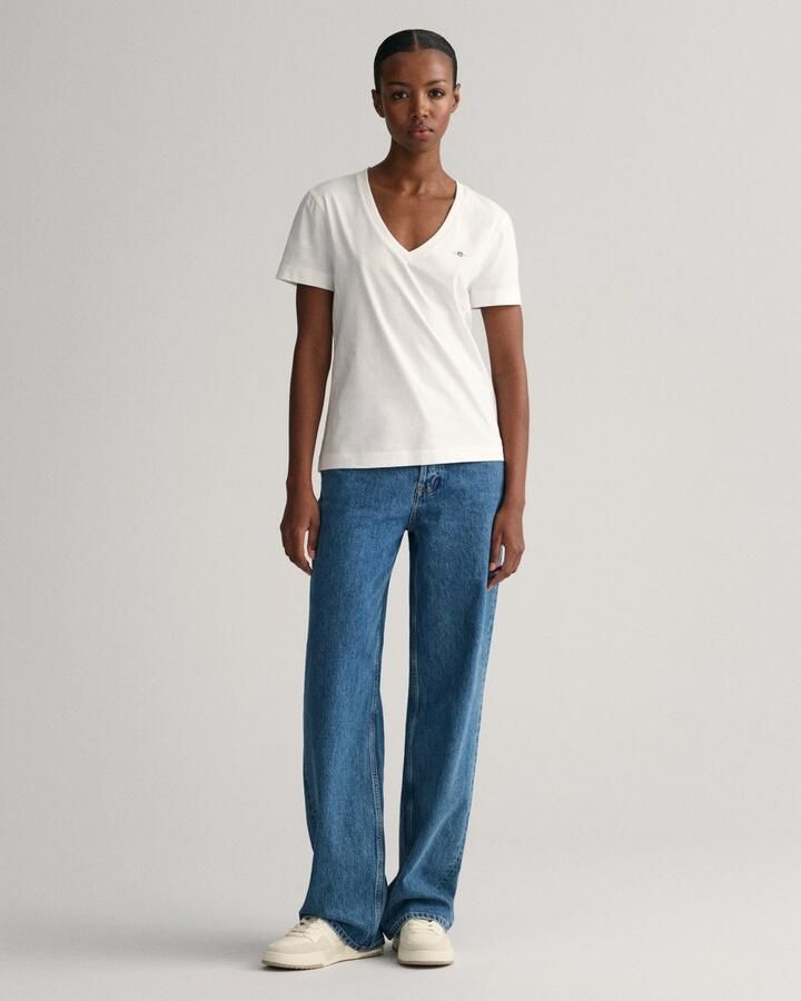 Gant T-shirt REG SHIELD KA V-NECK T-SHIRT met een klein geborduurd logo op de borst - Foto 5