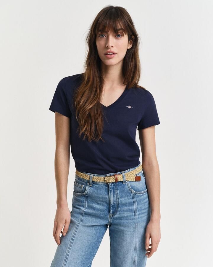 Gant T-shirt REG SHIELD KA V-NECK T-SHIRT met een klein geborduurd logo op de borst - Foto 13