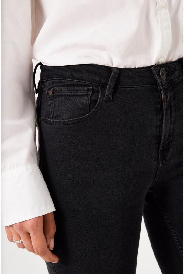 GARCIA celia 248 straight dark used