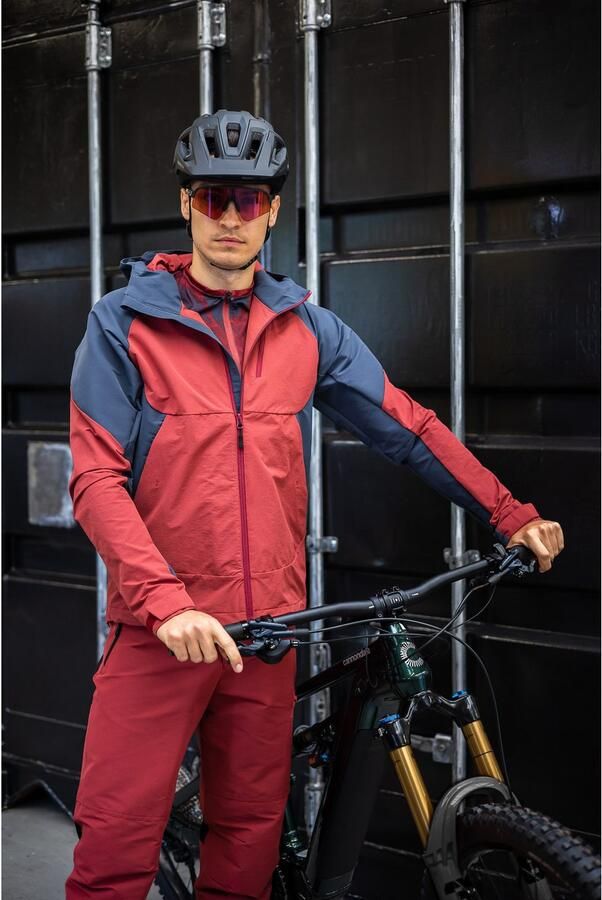 Gonso Fietsjack PAGANELLA MTB-specifieke snit en materiaal slijtvast en vormvast