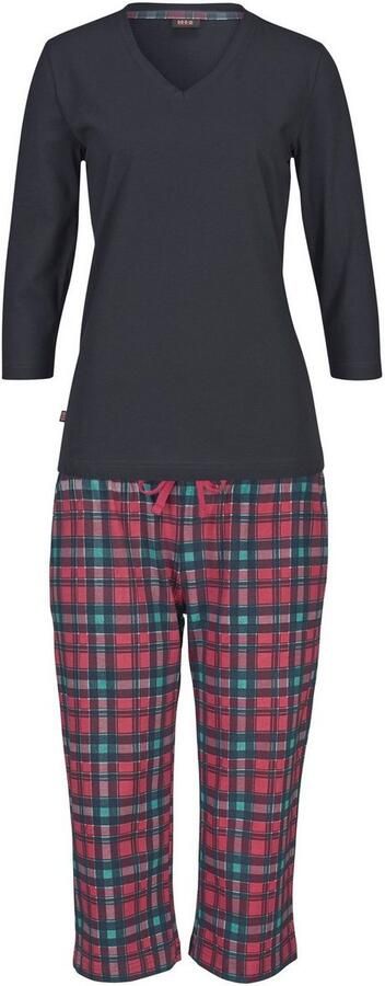 H.I.S Capripyjama met geruite broek en bijpassend basic shirt (2-delig 1 stuk) - Foto 8