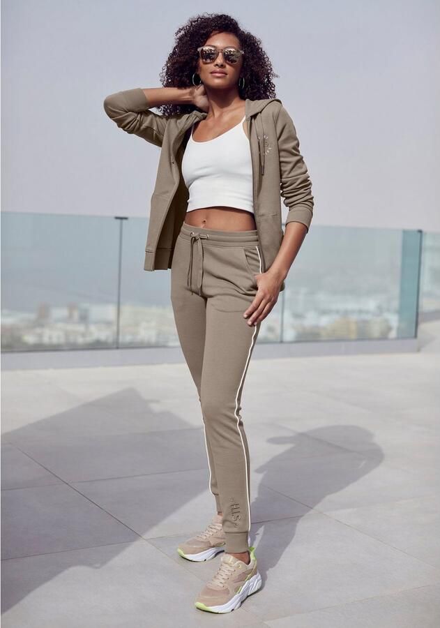 H.I.S Capuchonsweatvest met zijpiping en kleine merkborduurwerk loungewear - Foto 4