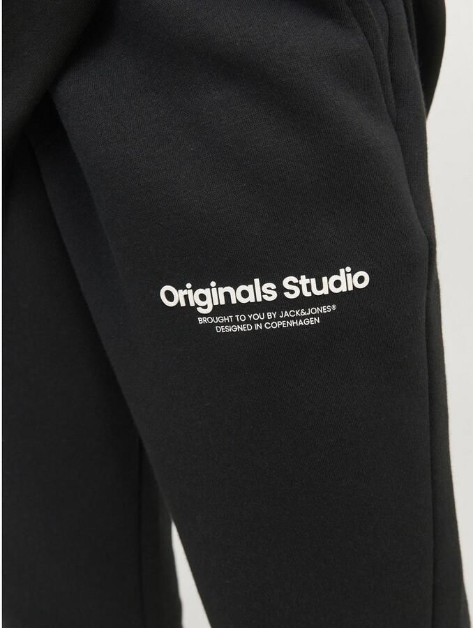 Jack & jones JUNIOR joggingbroek JPSTGORDON JJVESTERBRO met tekst zwart Jongens Sweat 128
