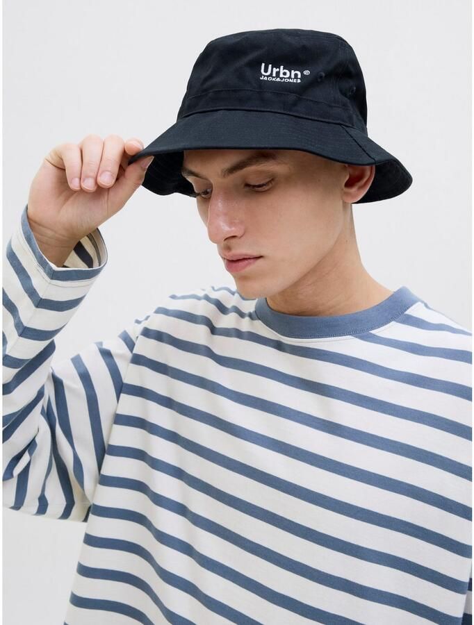 Jack & Jones Vissershoed JACURBN met logo ideaal voor vele gelegenheden