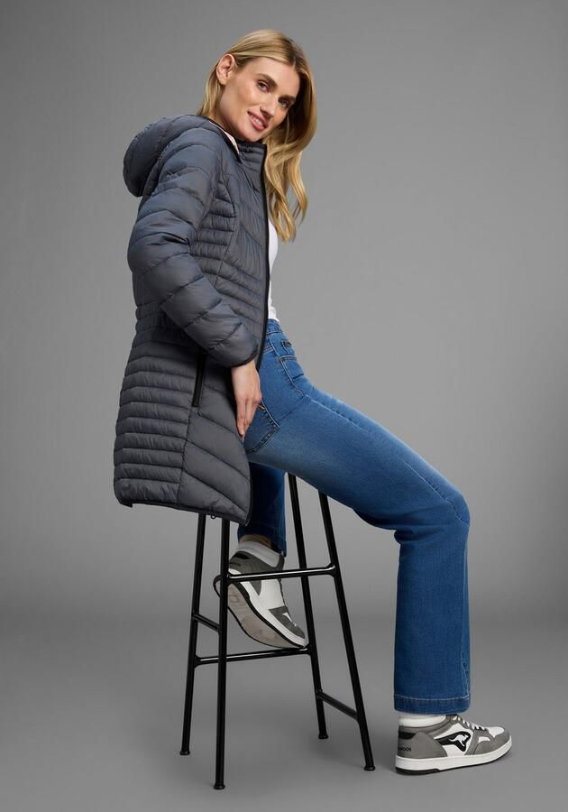 KangaROOS Gewatteerde jas voor het tussenseizoen van licht geweven materiaal figuurvolgende snit - Foto 7