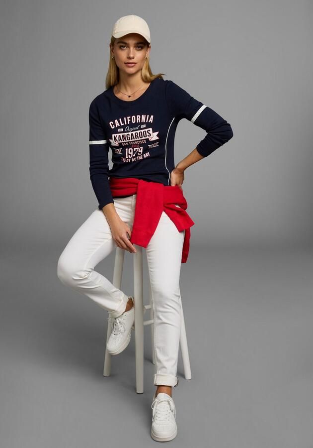 KangaROOS Shirt met lange mouwen Lange mouwen zeer figuurvolgend bedrukt en met borduring - Foto 13