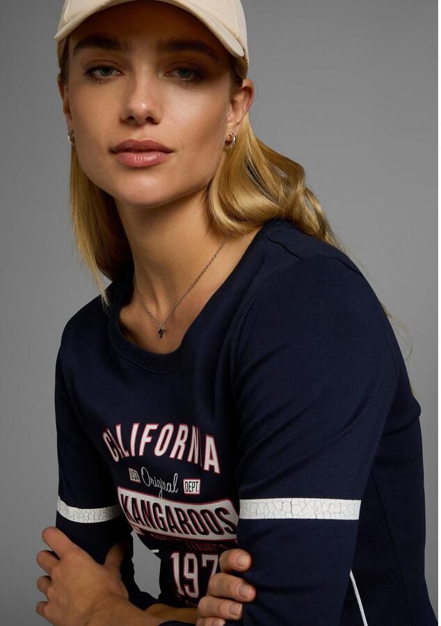 KangaROOS Shirt met lange mouwen Lange mouwen zeer figuurvolgend bedrukt en met borduring - Foto 4