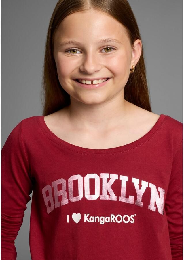 KangaROOS Shirt met lange mouwen Shirt met BROOKLYN print Trendy frontprint boothals