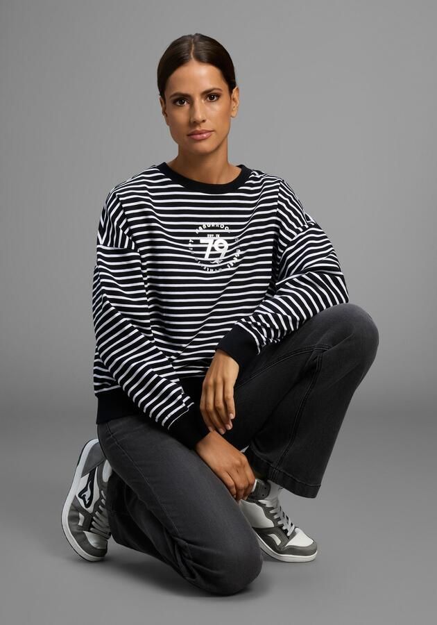 KangaROOS Sweatshirt in oversized look met glinsterende frontprint - Foto 4