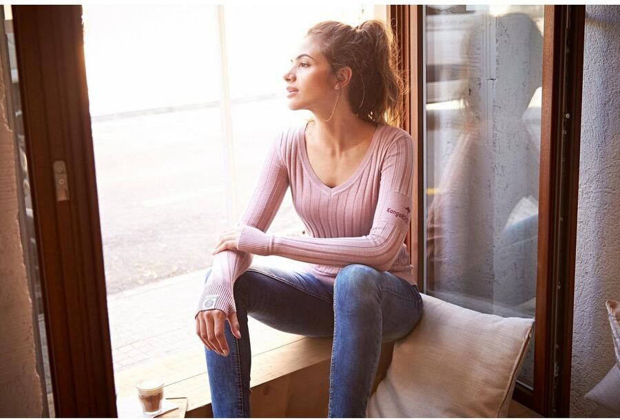 KangaROOS Trui met V-hals in breed geribd fijntricot - Foto 3