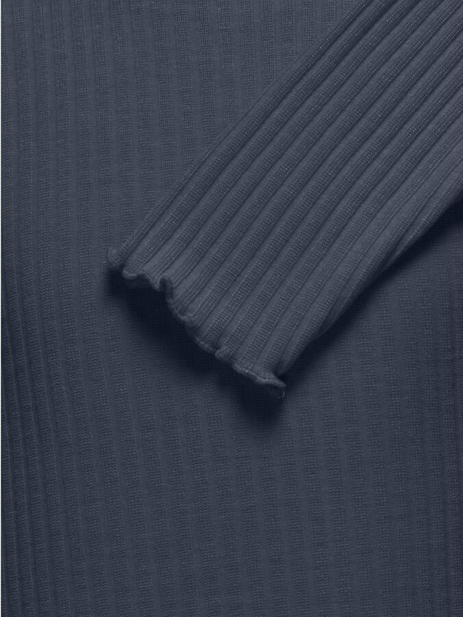 KIDS ONLY Shirt met lange mouwen KOGNELLA L S O-NECK TOP JRS NOOS in korte vorm en met schattige golvende randen aan de zoom