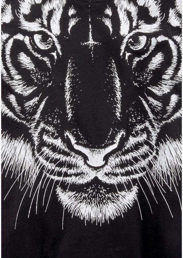 KIDSWORLD T-shirt Met grote print: WHITE TIGER Korte mouwen basic pasvorm bedrukt ronde hals