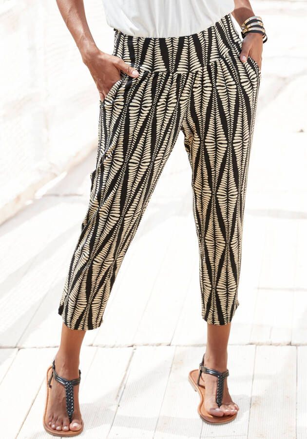 Lascana 7 8-broek met brede tailleband en all-over print lichtgewicht jersey broek zomerbroek