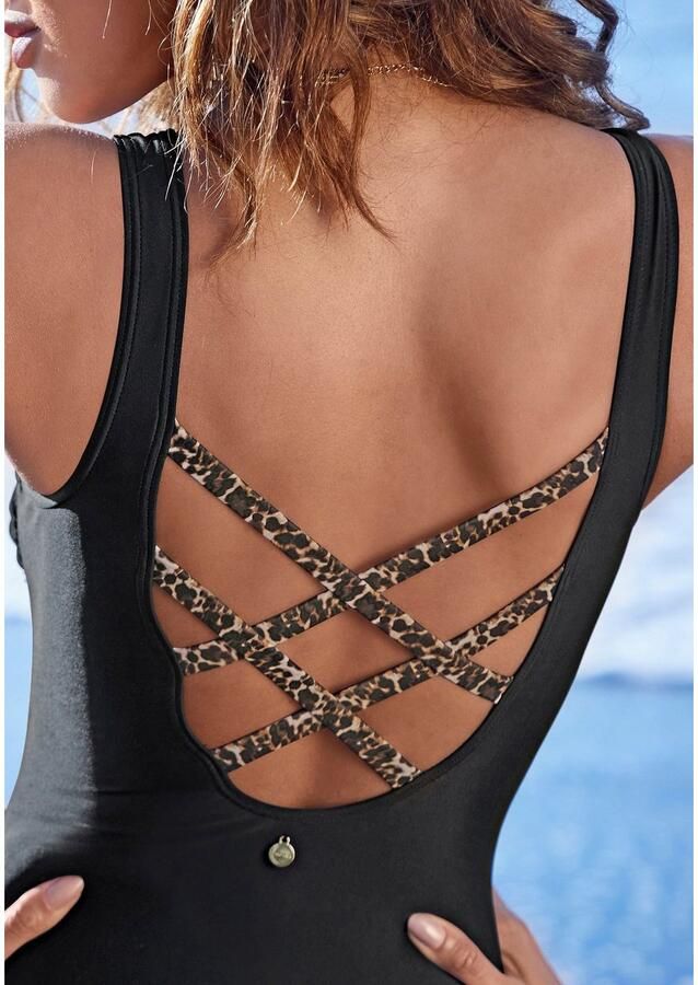 Lascana Badpak ADELE met een modellerend effect en gedessineerde details - Foto 2