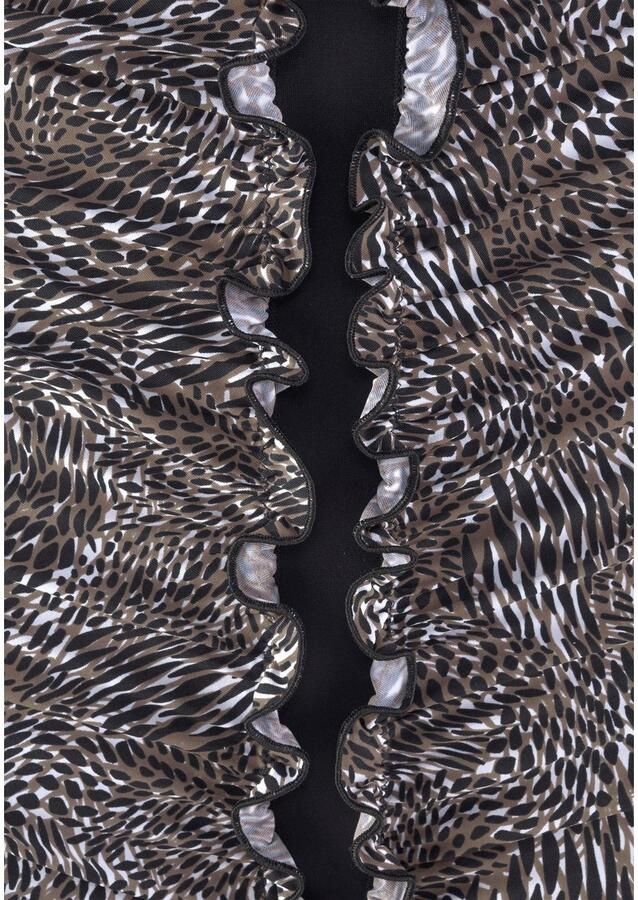 Lascana Badpak met trendy animal-print en modellerend effect