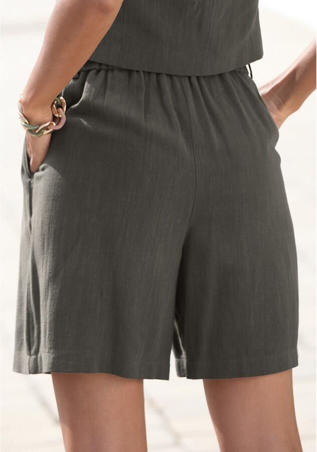 Lascana Bermuda met modieuze plooien vrouwelijke zomershorts geweven shorts - Foto 3